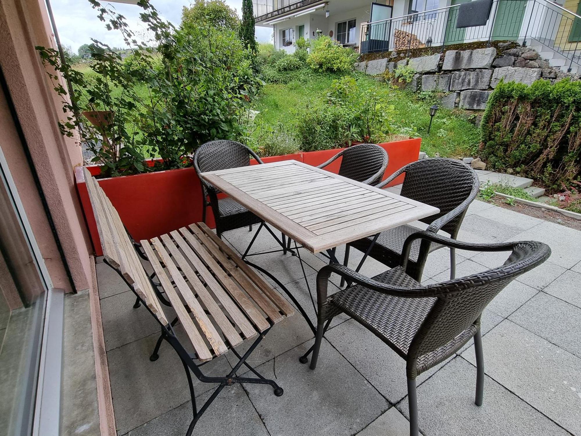 Bellarosa Apartment Еметен Екстериор снимка